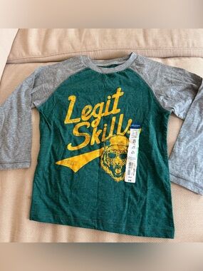 NWT Arizona Boys' Legit Skill Raglan Tee - Green & Gray